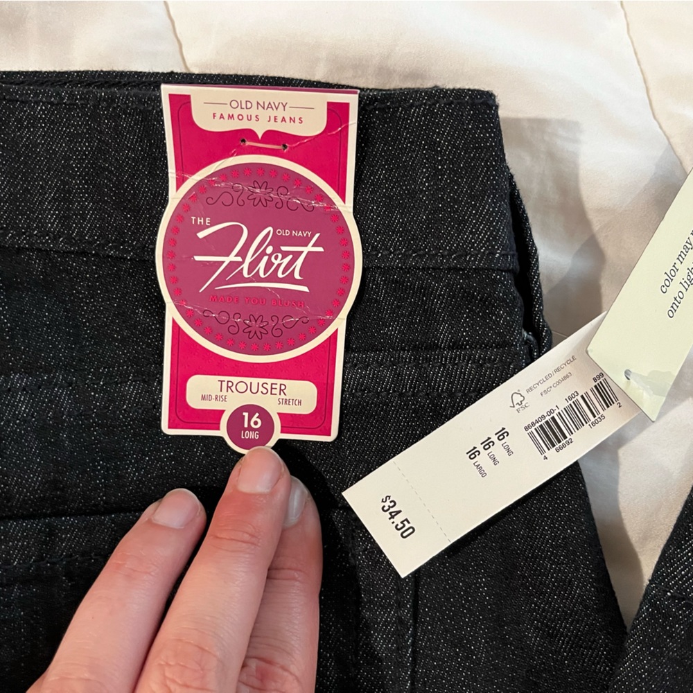 NWT Old Navy Flirt Jeans 16 long